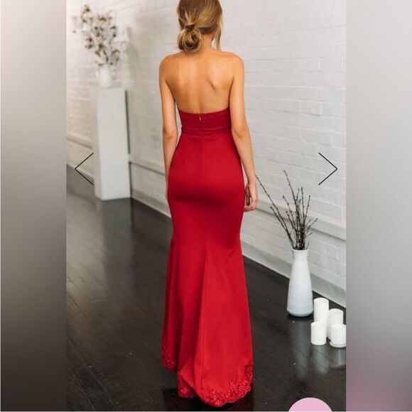 Hello Molly Svelte Lace Embroidered Maxi Dress | Red size 6 - Picture 5 of 16